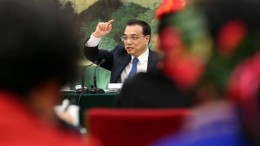 Premier Li Keqiang attends a National People's Congress group meeting on his work report.