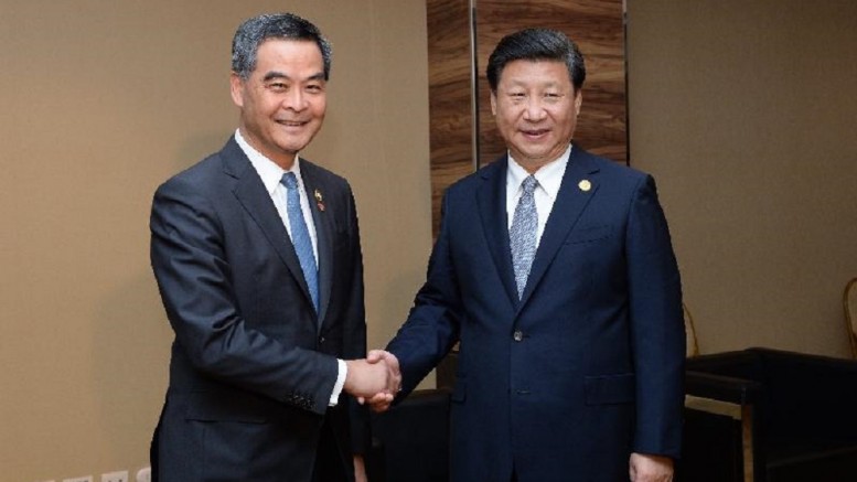 President Xi Jinping meets with Chief Executive Leung Chun-ying on the sidelines of an Apec summit in Manila.