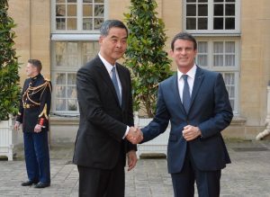 Chief Executive Leung Chun-ying tells French Prime Minister Manual Valles Hong Kong is best positioned to get the best of both words under 'one country, two systems.'